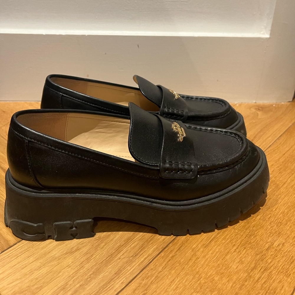Coach Ruthie leather black chunky loafers size 5